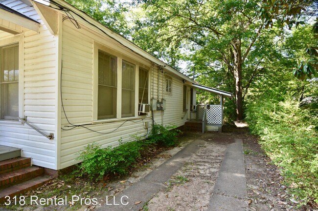 Photo - 1 br, 1 bath House - 211 E Arizona