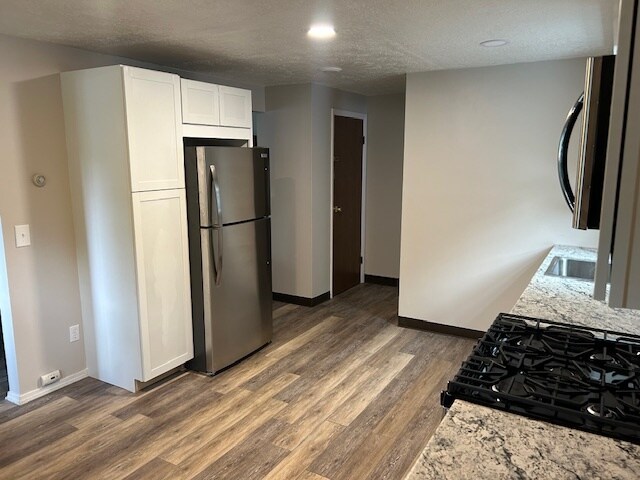 Photo - 332 E Chestnut St Unidad Front