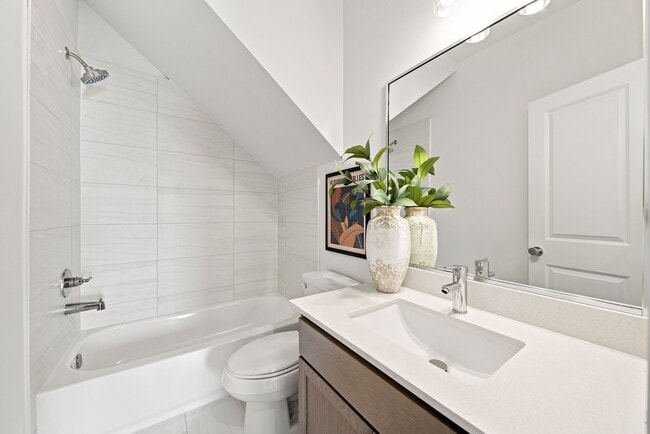 Photo - 1648 W Tidwell Rd