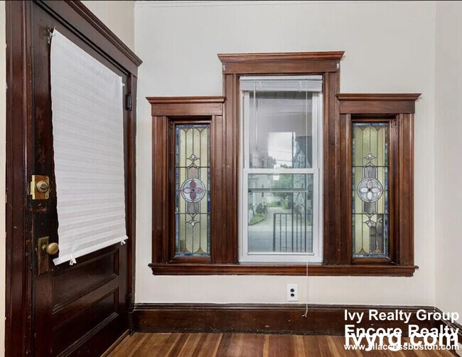 Photo - 46 Paulina St Unit 1