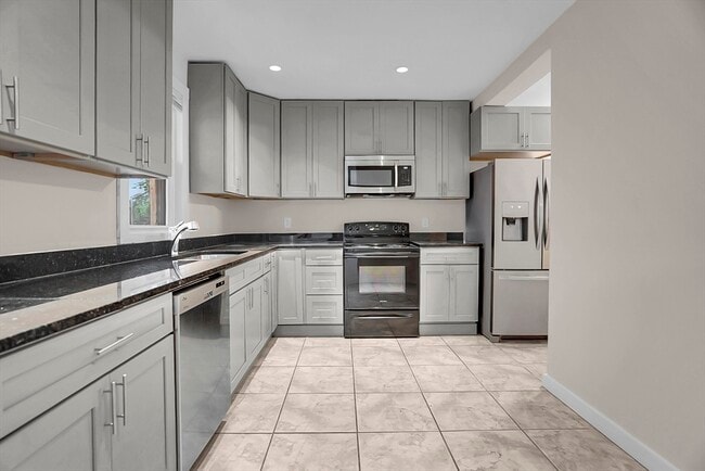 66 Pacific St Unit 1