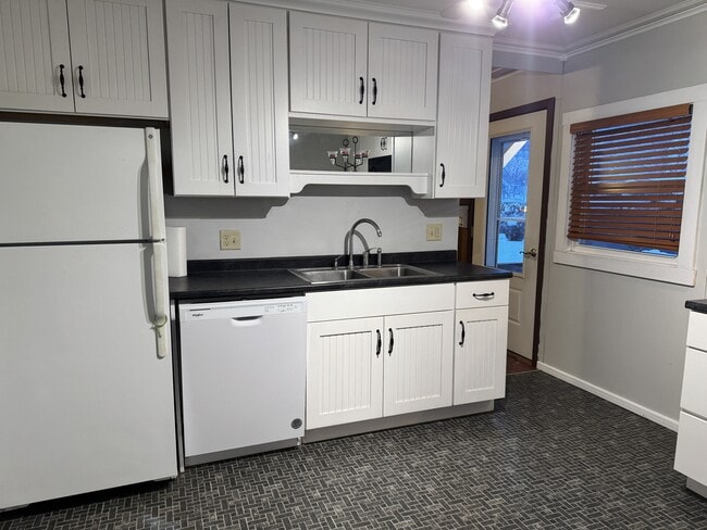 Photo - 43 Pleasant View St