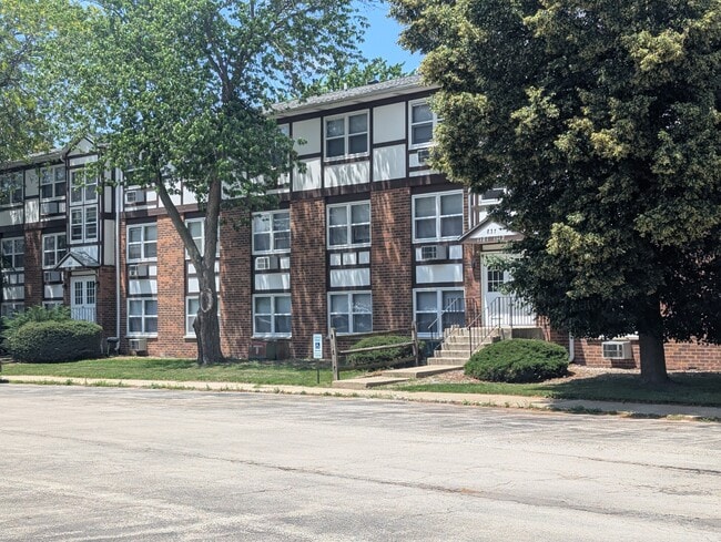 Ashbury Court
