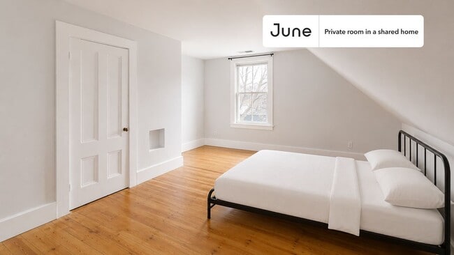 Building Photo - Room in Shared 5 bed/2.5 bath home in Newton Corner