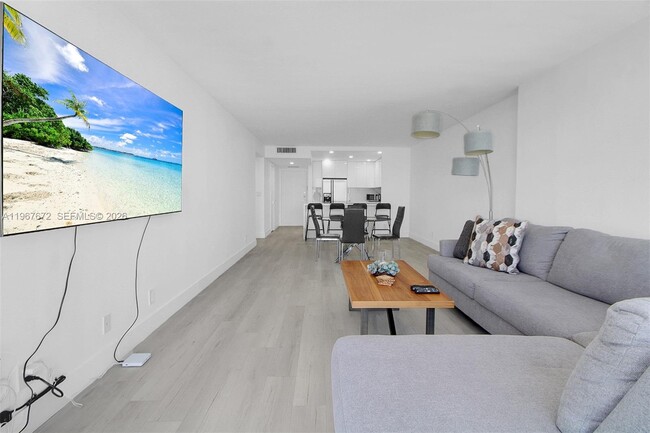 Photo - 200 Leslie Dr Unit 917