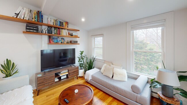 Photo - 227 Amory St Unit 2