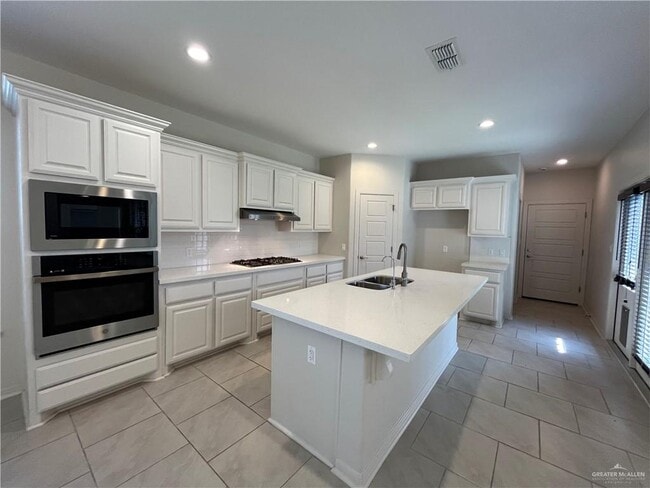Photo - 20 Oriole Dr