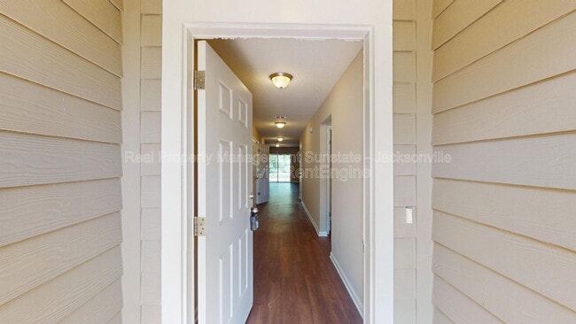 Photo - 711 Cahoon Rd N