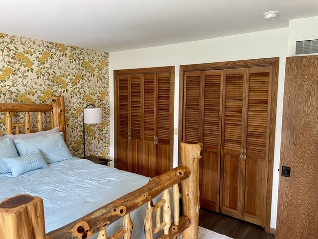 Photo - 3604 W Country Club Ln