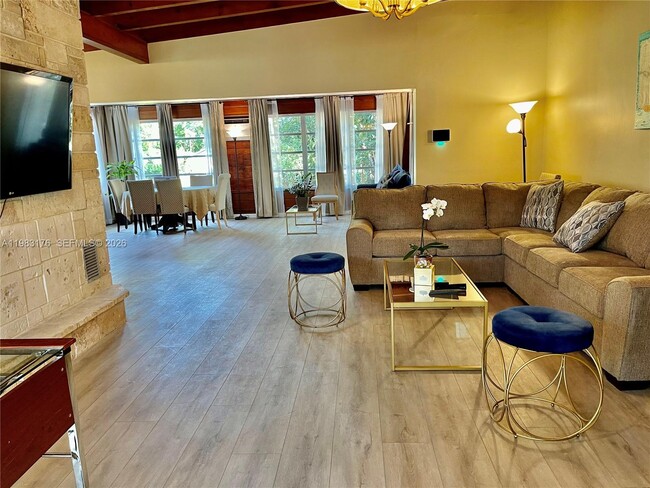 Photo - 14155 Old Cutler Rd