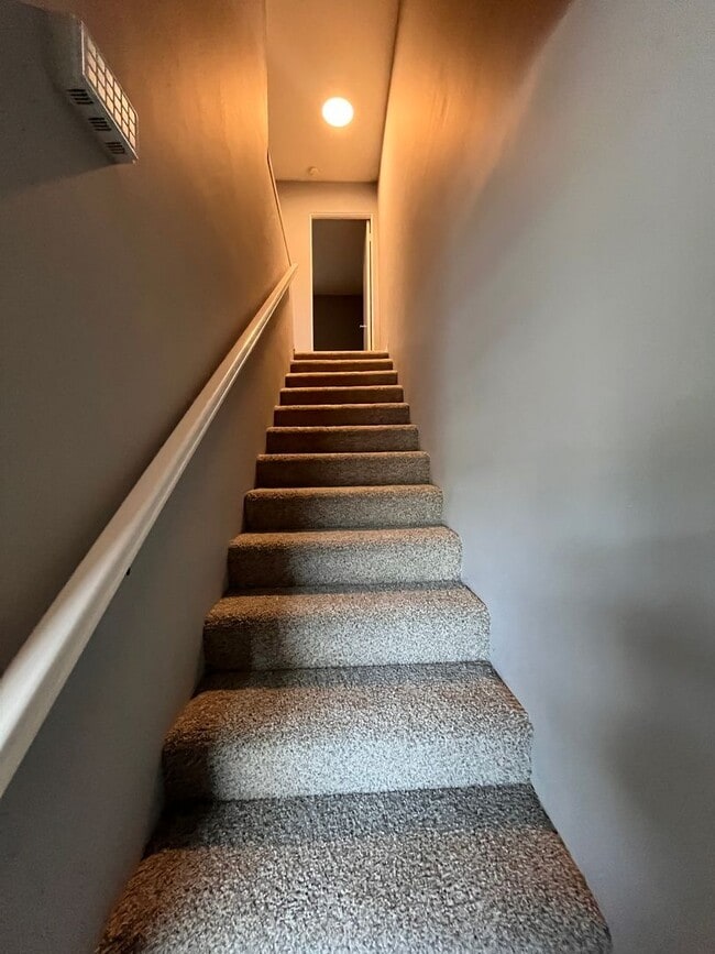 Photo - Moreland Drive Apartments