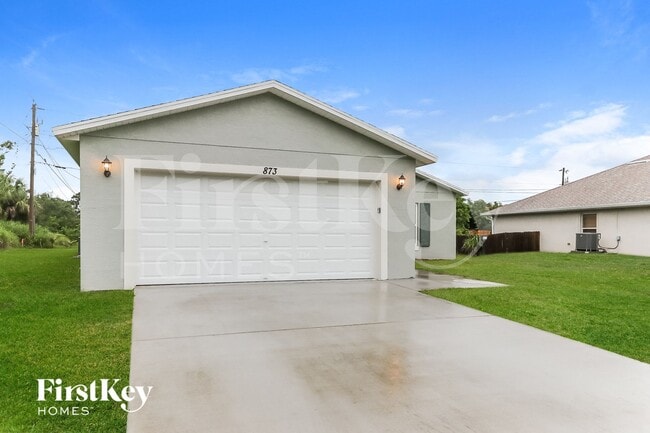 Photo - 873 SW Saltonstall Terrace