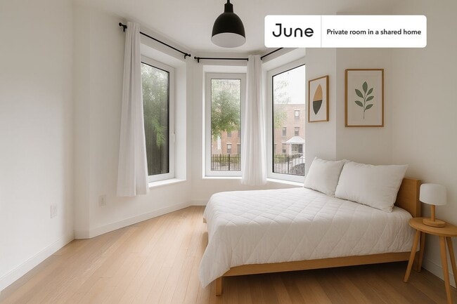 Building Photo - Room in Shared 4 bed/2 bath home