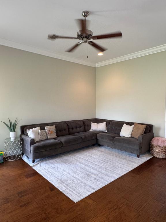 Photo - 222 Buttonwood Ln