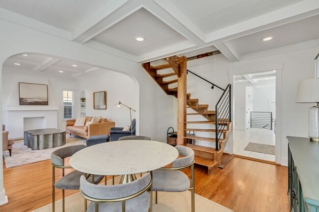 Photo - Elegant Yale Crest Bungalow in the Heart o...