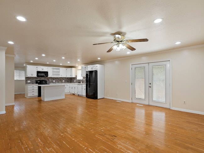 Photo - 6438 Tamra Dr