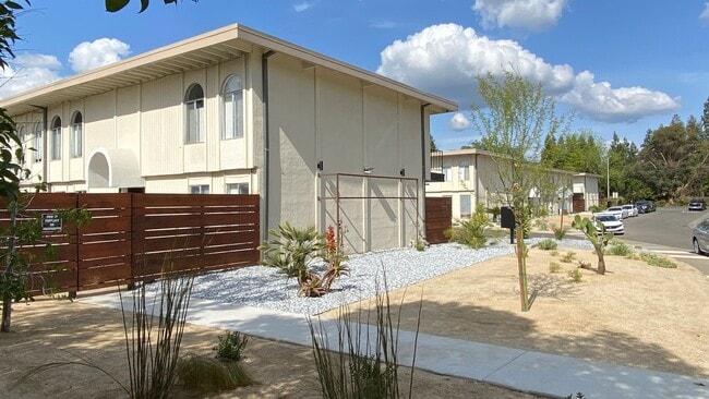 Photo - 7337 Gail Way