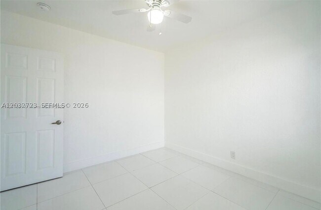 Photo - 7935 Crespi Blvd Unit 2