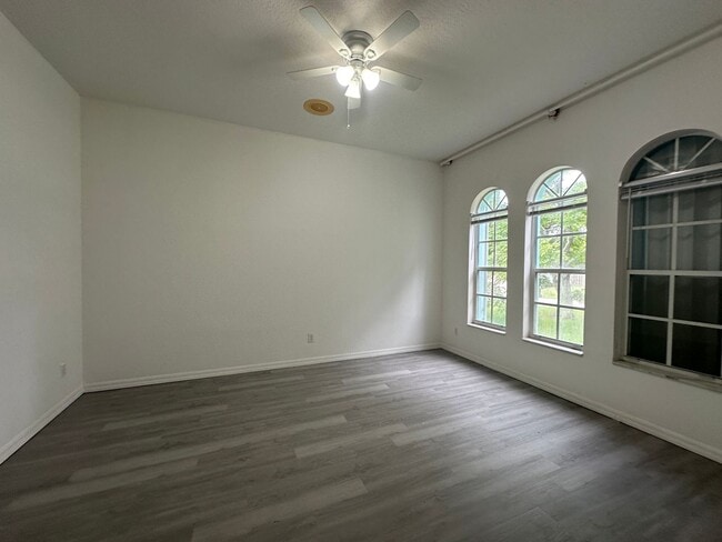 Photo - 815 Nelson Ave