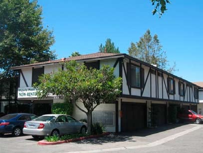 Victoria Pines Apartments