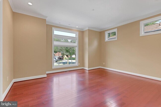 Photo - 7607 Newmarket Dr