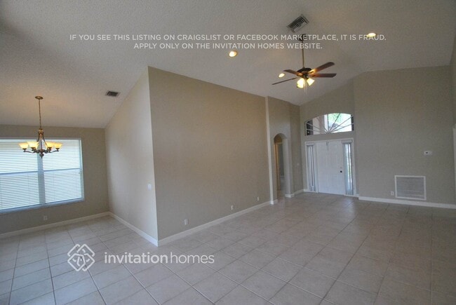 Photo - 9496 Lago Dr