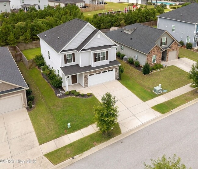 424 Arrowwood Dr