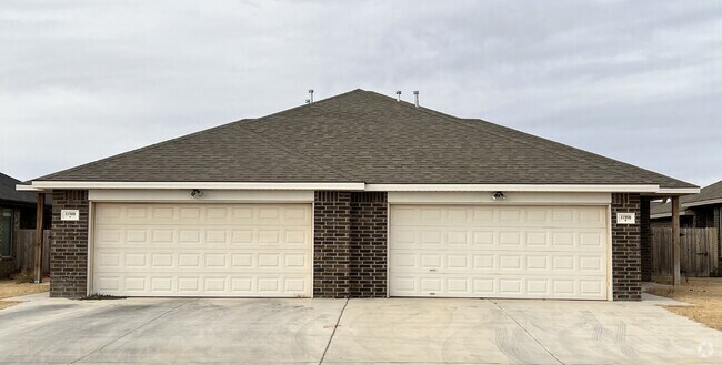 Building Photo - Southwest Lubbock Duplex in Cooper School ... Rental