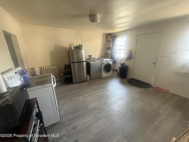 Photo - 122 Willow St