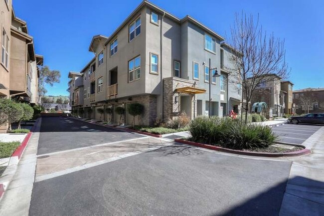 Photo - 2418 Stearman Ln Townhome