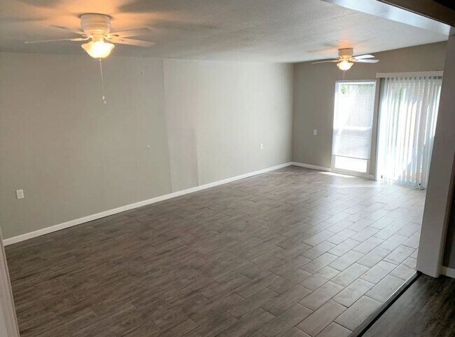 Photo - 3 Bed / 1 Bath House within walking distan...