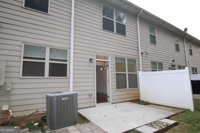 Photo - 5850 Vinyard Ln