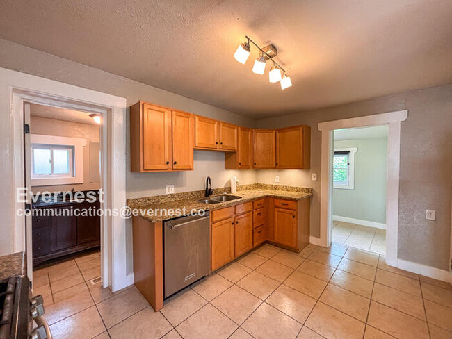 Photo - 3715 Lafayette St