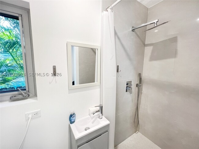 Photo - 513 SW 18th St