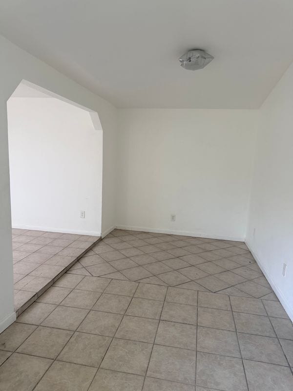 Photo - 15722 Larch Ave Unidad 3
