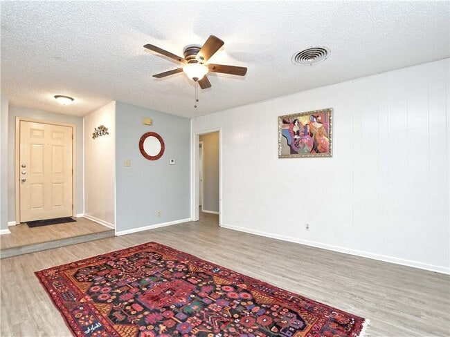 Photo - 1105 Alden Dr