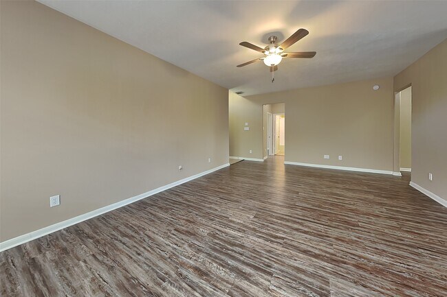 Photo - 7418 Jacobs Well Dr