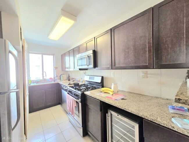 Photo - 3821 Davis Pl NW