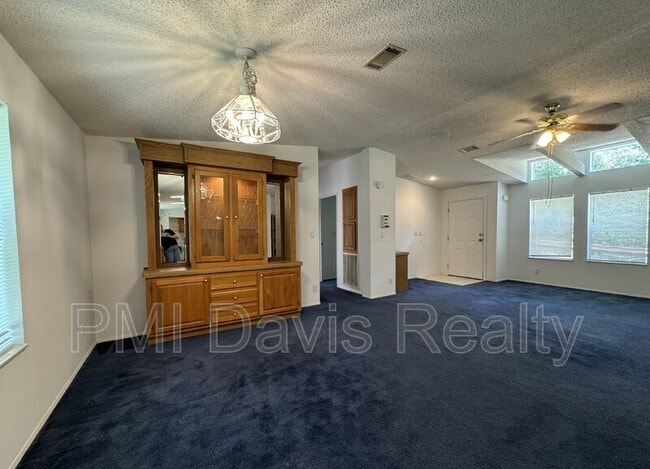 Photo - 149 Aster Ave