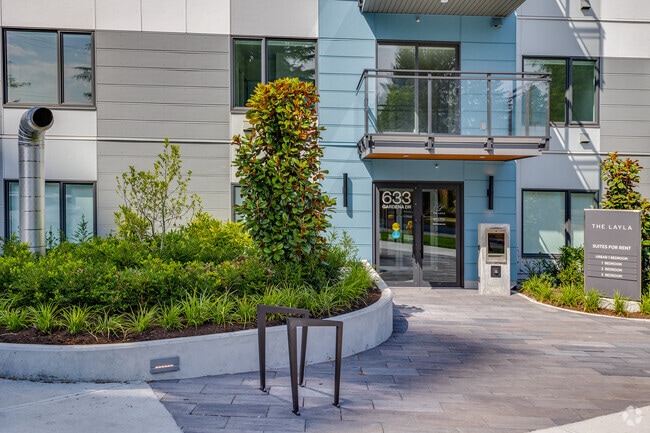 Entrance - The Layla