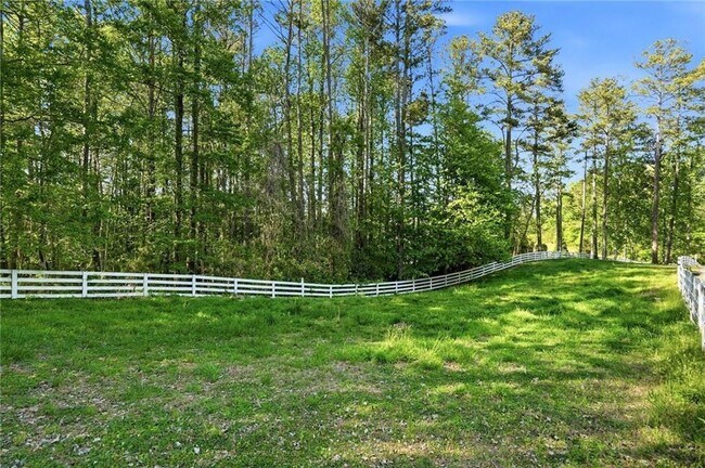 Photo - 13770 Birmingham Hwy