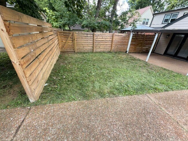 Photo - 2815 Acklen Ave