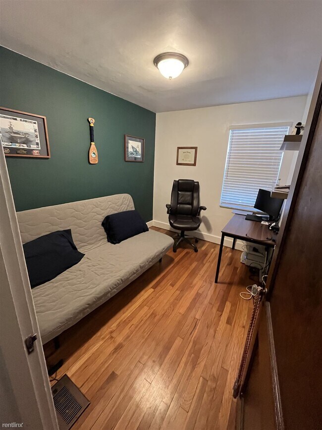 Photo - 2 br, 1 bath House - 4200 Geneva Street