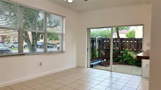 Building Photo - 1495 NE 33rd Ave Unit 103 Rental