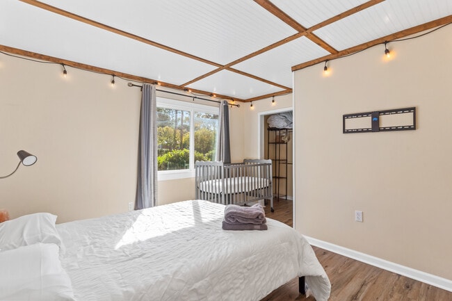 Photo - 417 N Crestwood Dr