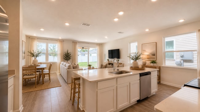 Photo - 6039 Oracle Ct