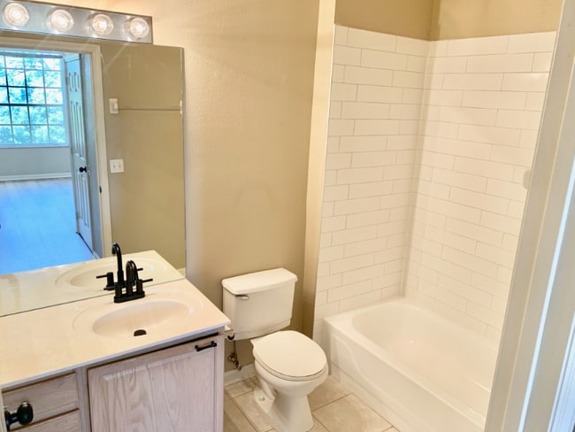 Photo - 1212 S Hiawassee Rd Unit Apt 535