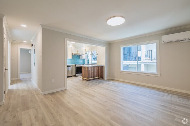 2BR, 1BA - 800SF - Living Room