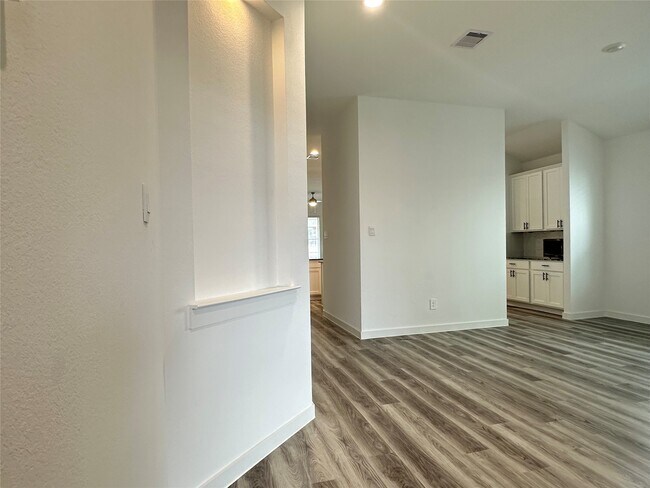 Photo - 2314 Cool Grns St