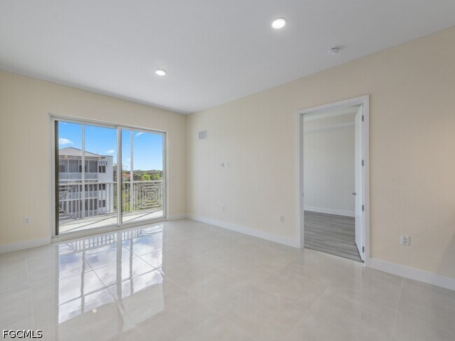 Photo - 26589 Rosewood Pointe Dr Unidad 306